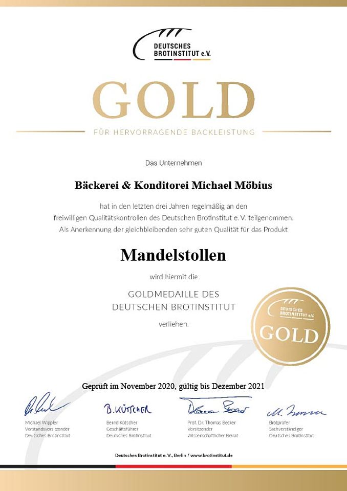 Gold Mandelstollen