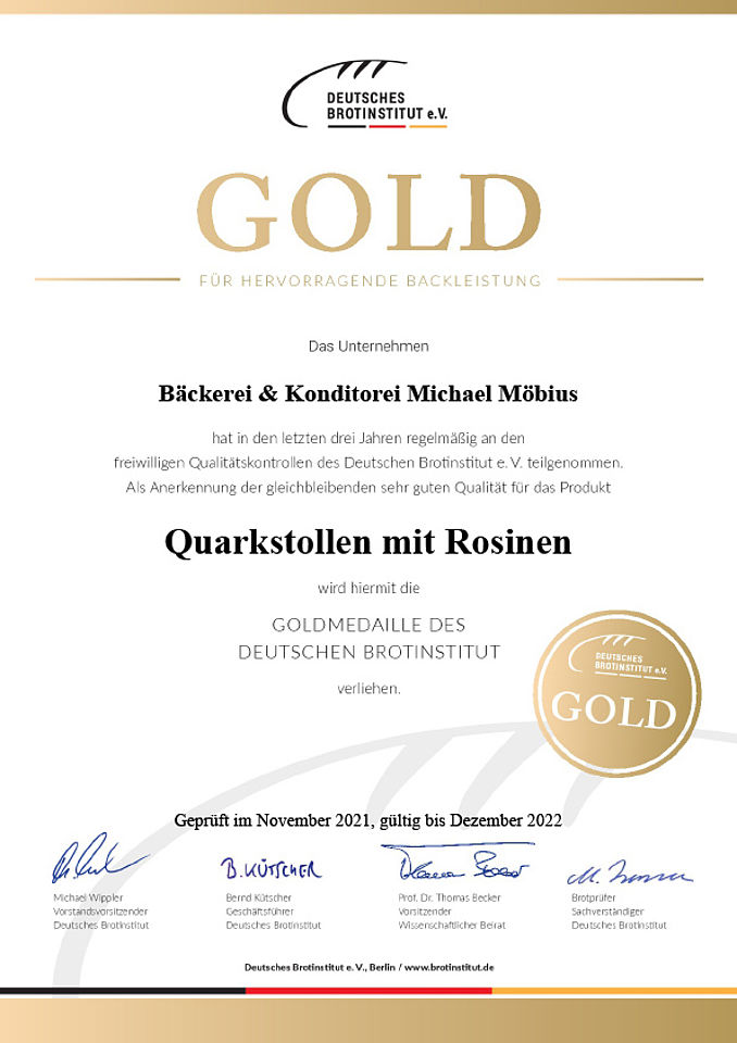 Quarkstollen mit Rosinen Gold 2021